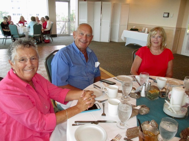 2016 Christmas Lunch at the Gulf View Restaurant - Slide 10