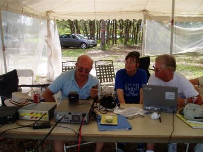 EARS/TARC Field Day 2004 - Photos by Dan Tomcik K4OU - Slide 29