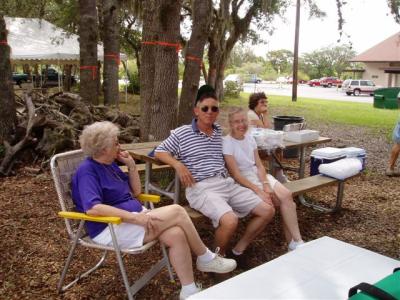 EARS/TARC Field Day 2004 - Photos by Dan Tomcik K4OU - Slide 39