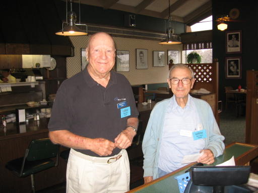 EARS Members at the 2009 Orlando HamCation - Slide 6