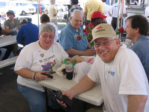 EARS Members at the 2009 Orlando HamCation - Slide 9