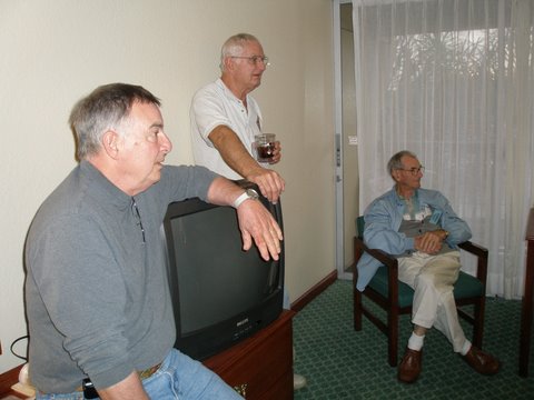 EARS Members at the 2010 Orlando HamCation - Slide 10