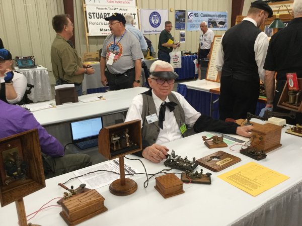 Ears Members at the Orlando Hamcation - 2016 - Slide 3