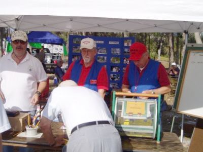 Charlotte County Hamfest - 2006 <br>Photos by Martin N4FA - Slide 6