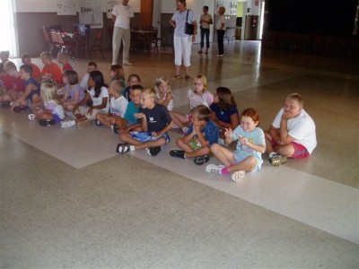 Ham Radio Demo for Summer Camp Kids at Tringali Center -  Photos by Martin W4MHH - Slide 4