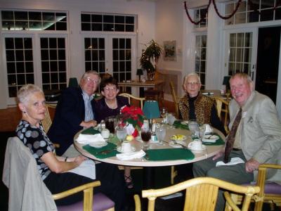 2003 - Christmas Party - Photos by Martin W4MHH - Slide 4