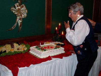 Ears Christmas Party - 2006 <br> Photos by Martin N4FA  - Slide 4