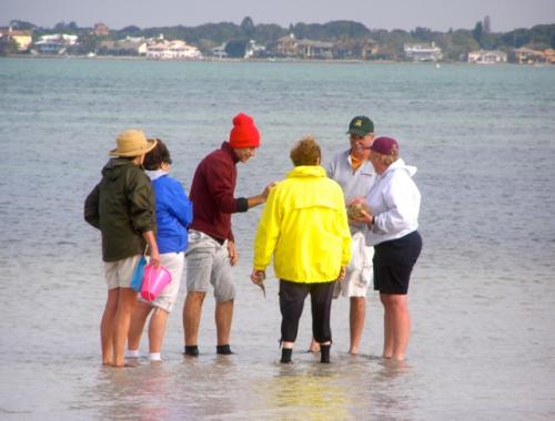 Glenn's find attracts a crowd. - Slide 34