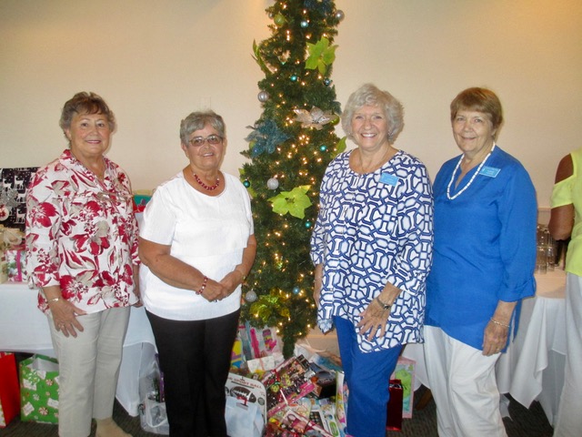 2016 Christmas Lunch at the Gulf View Restaurant - Slide 7