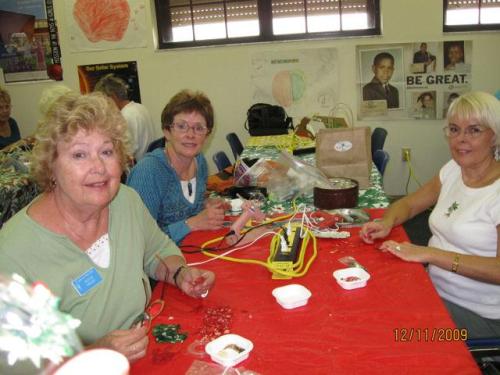 Englewood Shell Club ShellCraft December-11-2009 - Slide 5