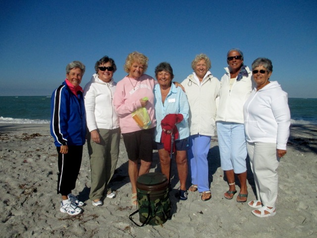 ESC Members Shelling on Palm Island - Feb 28 - 2014 - Slide 8