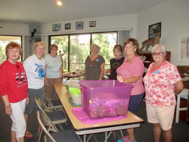 Christmas Tree Trimming - Cedar Point - 2016 - Slide 5