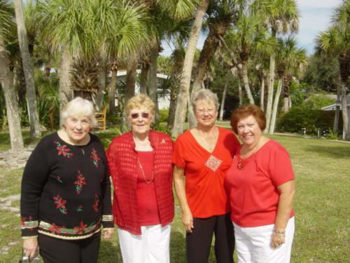 Christmas Luncheon Photos by  Sue Rundle - Slide 8