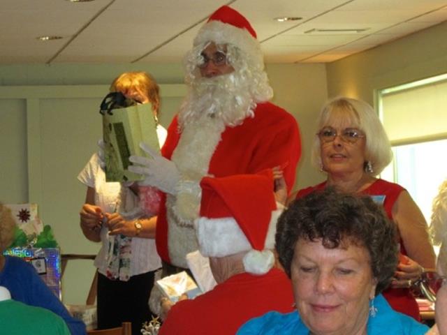 Shell Club Christmas Luncheon 2012 - Slide 12