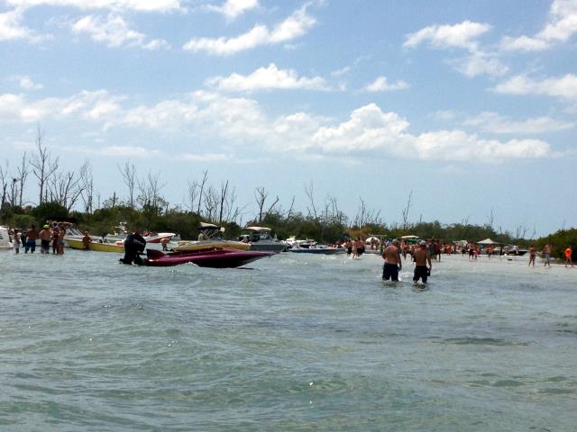 Cell Phone Photos by Paula Crosby<br>
Offshore Boat Race at Englewood Beach April 13 - 2014 - Slide 12