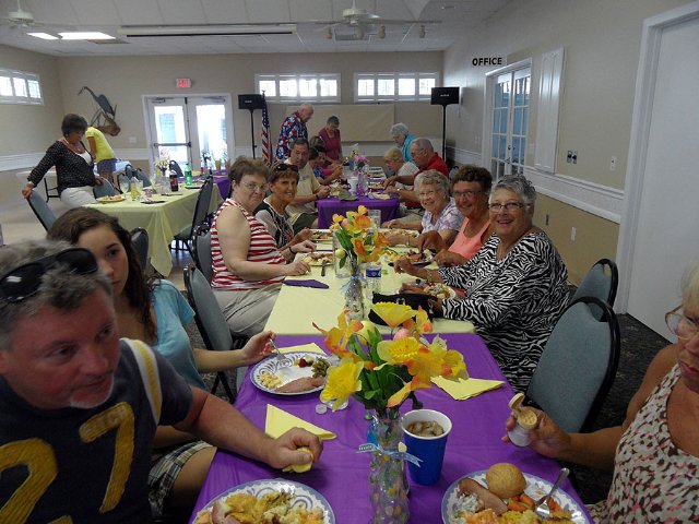 Easter Dinner - 2015 - Slide 8