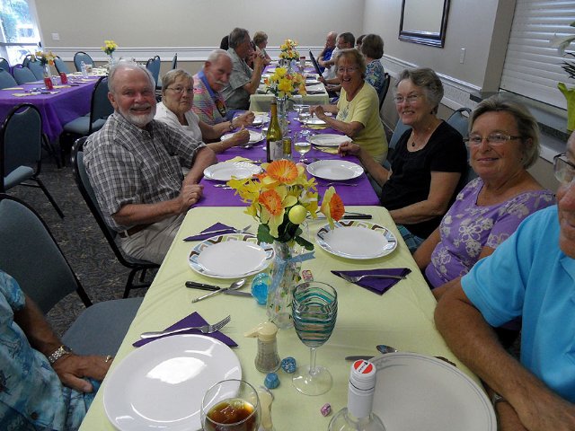 Easter Dinner - 2015 - Slide 13