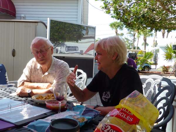 Karaoke April 2013 - Slide 10