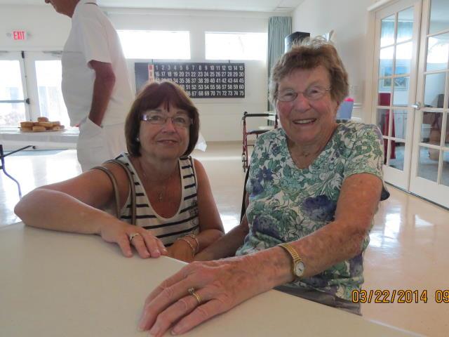 Coffee and Doughnuts with Muriel Lyon <br>
Photos by Nora Szabo - Slide 30