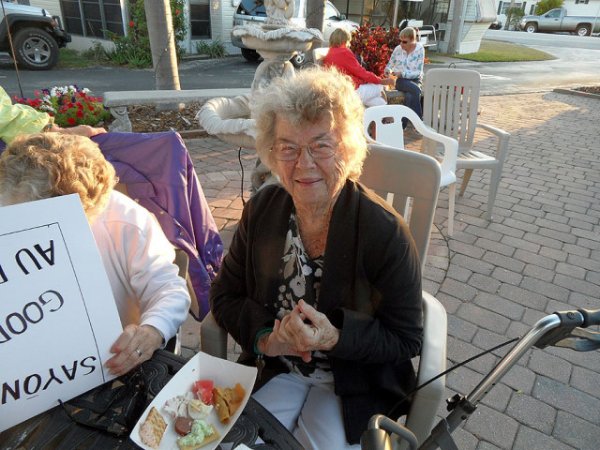 Nora and Jeno's Farewell Party <br> Photos by Rene Dube - Slide 27