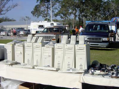 Charlotte County Hamfest 2004 - Slide 66